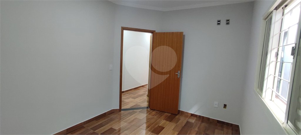 Casa à Venda – Parque dos Flamboyants