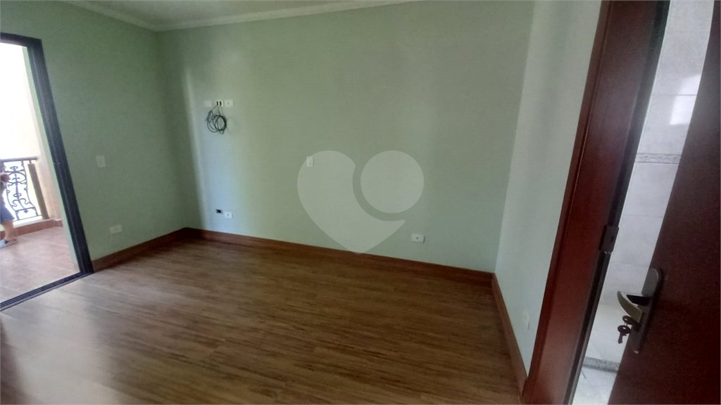 Sobrado à venda com 4 quartos, sendo 2 suítes, em Tremembé, São Paulo, SP