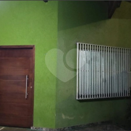 Casa à venda com 5 quartos, sendo 1 suíte,  em Parque do Colégio, Suzano, SP
