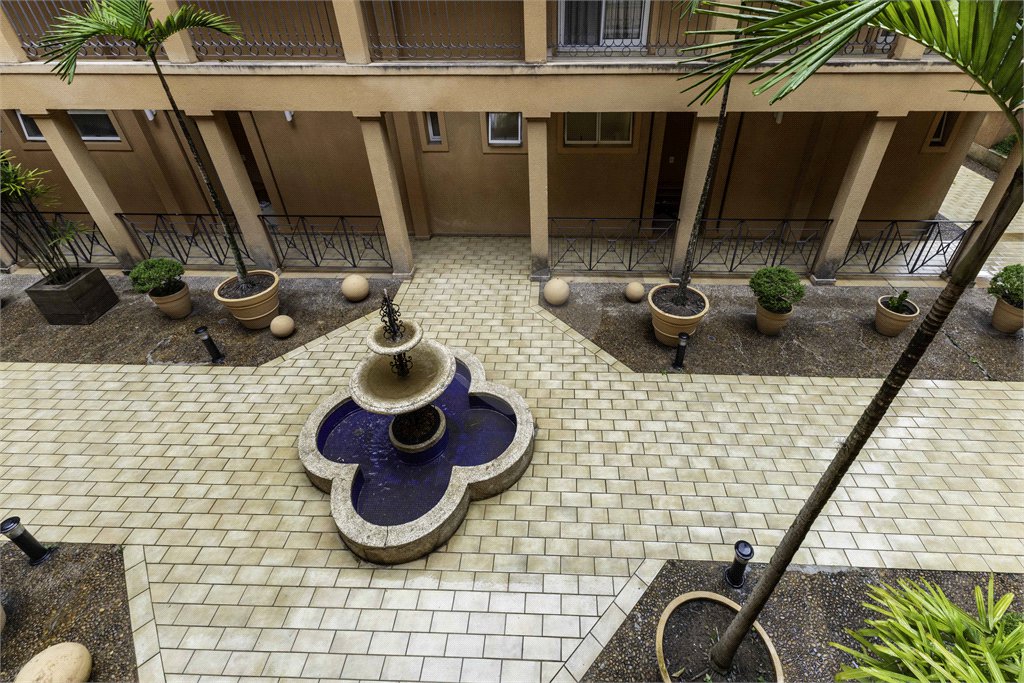 Duplex para alugar com 4 quartos, sendo 3 suítes, em Alto de Pinheiros, São Paulo, SP