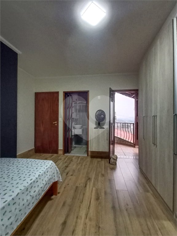 Casa à venda com 3 suítes no condomínio Aruã, Mogi das Cruzes - SP