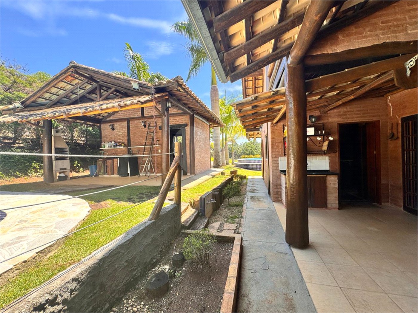 Casa à venda com 4 quartos, sendo 2 suítes, no condomínio Náutico Porto Bragança, Bragança Paulista - SP
