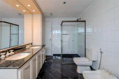 Apartamento à venda com 4 quartos, sendo 2 suítes, em Paraíso do Morumbi, São Paulo, SP