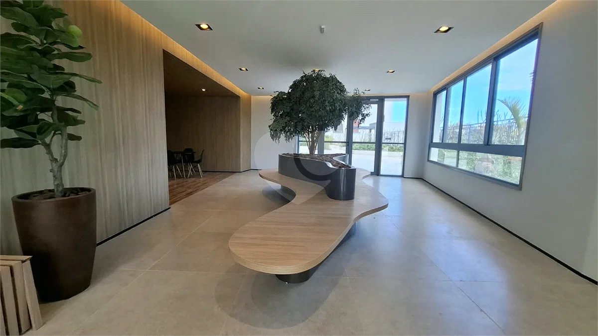 Apartamento à venda com 3 suítes em Vila Pirajussara, São Paulo, SP