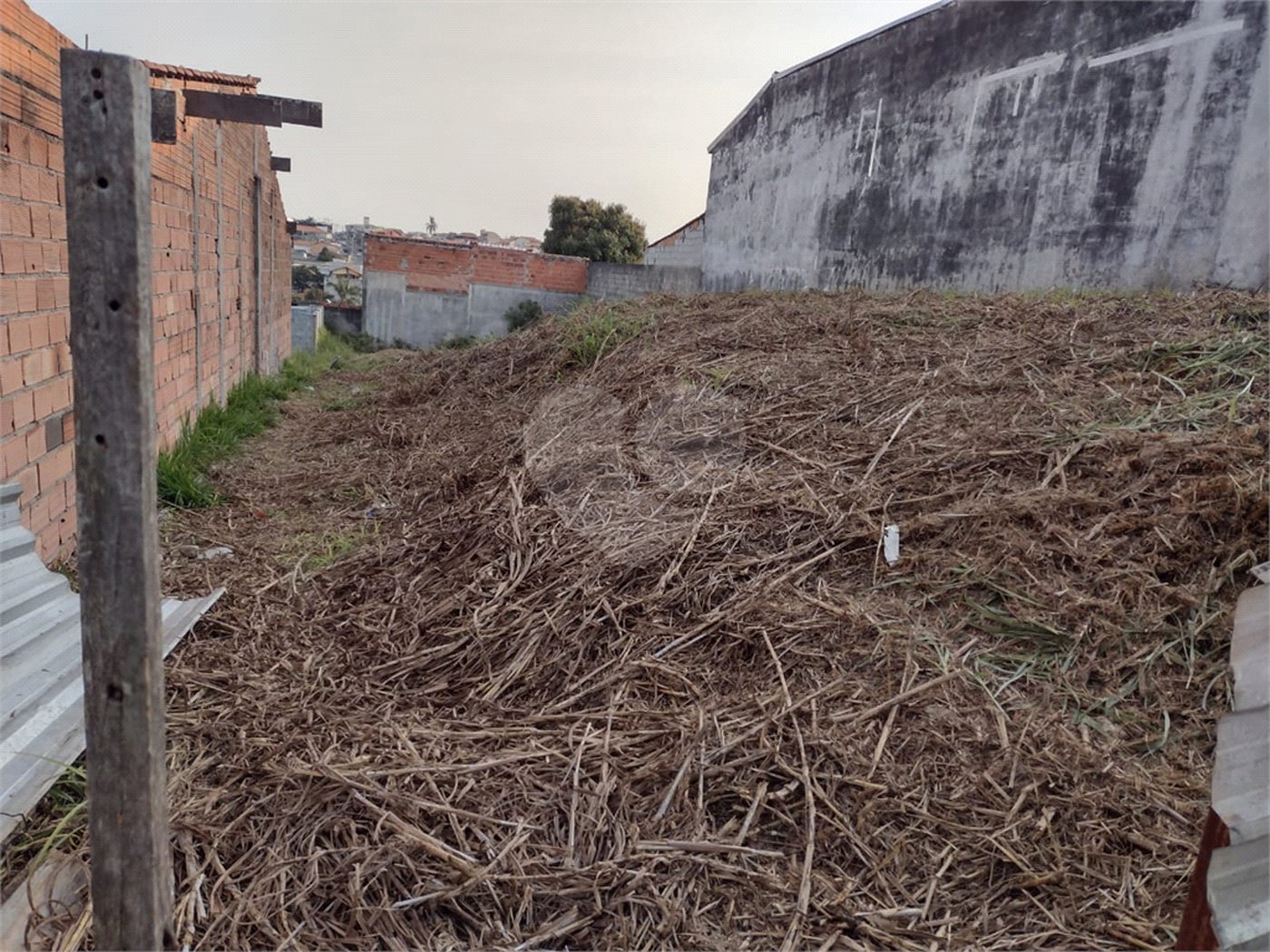 Terreno à venda em Vila São Sebastião, Mogi das Cruzes, SP