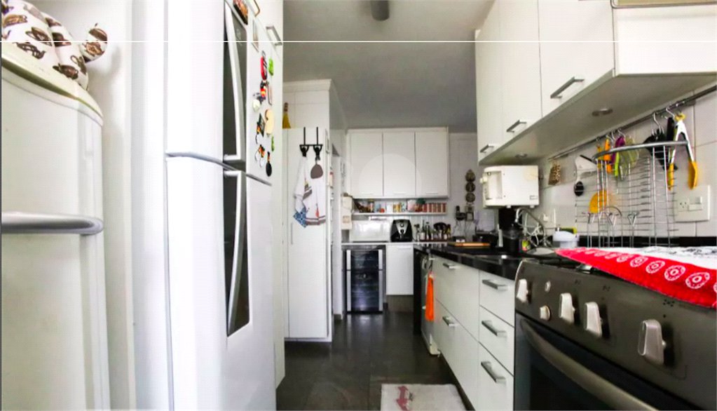 Apartamento à venda com 3 quartos, sendo 1 suíte, em Itaim Bibi, São Paulo, SP