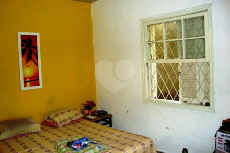 Casa Térrea à venda com 3 quartos, sendo 1 suíte, em Vila Vitório Mazzei, São Paulo, SP