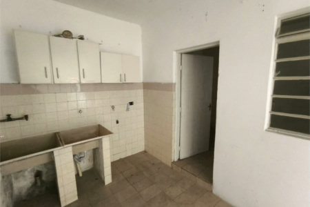 Casa à venda com 3 quartos em Jardim das Esmeraldas, São Paulo, SP