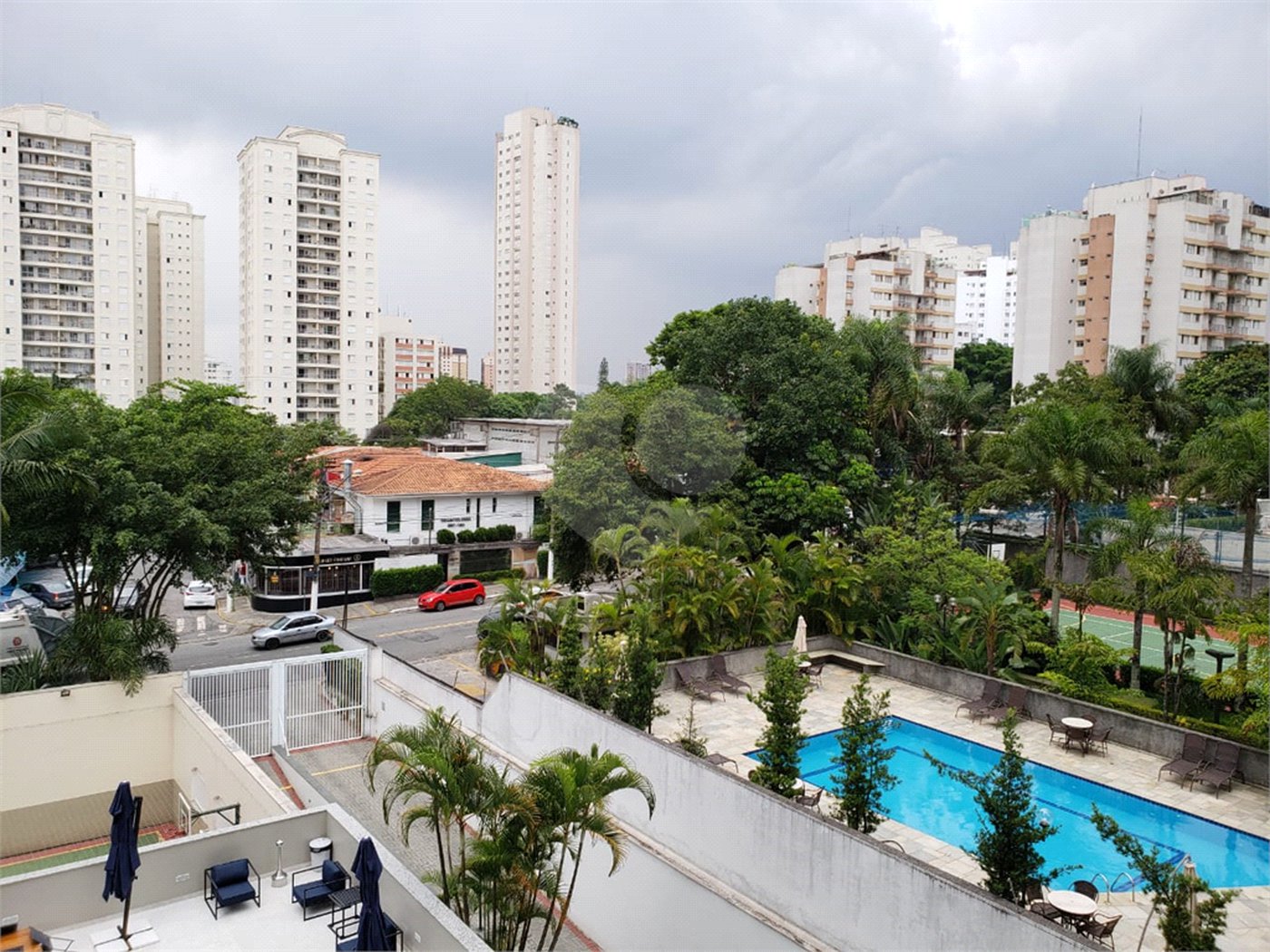 Apartamento à venda com 4 quartos, sendo 1 suíte, em Jardim Marajoara, São Paulo, SP