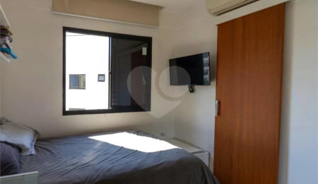 Apartamento à venda com 4 quartos, sendo 2 suítes,  em Cidade São Francisco, São Paulo, SP