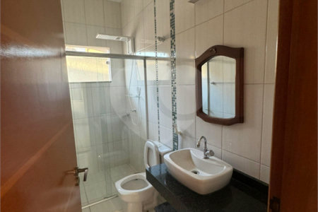 Casa à venda com 3 quartos, sendo 1 suíte, em Ipê, Três Lagoas, MS