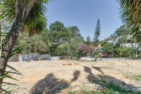Terreno à venda com 1 quarto em Jardim Marajoara, São Paulo, SP