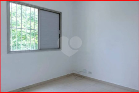 Apartamento à venda com 3 quartos, sendo 1 suíte, em Bosque da Saúde, São Paulo, SP