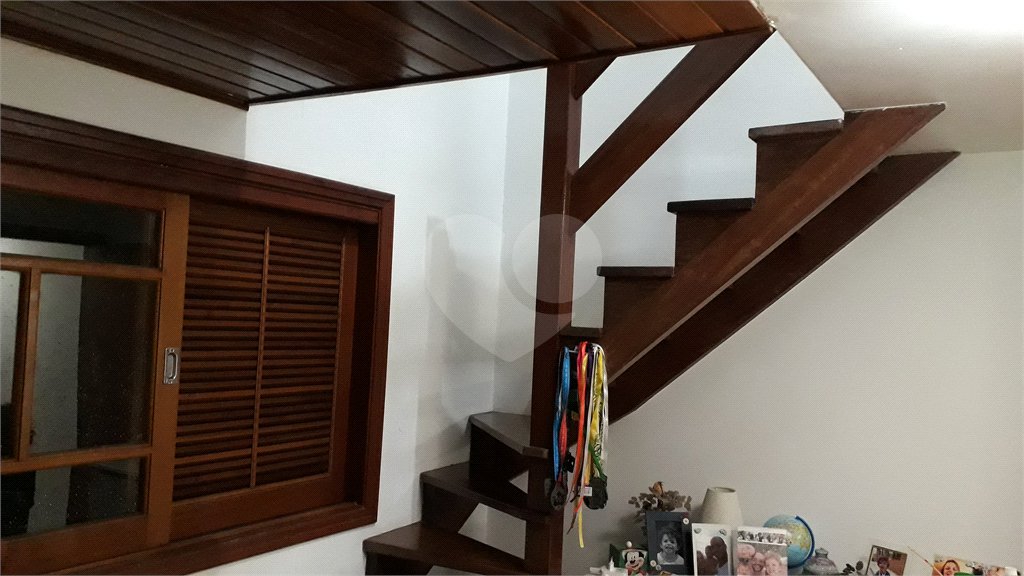 Casa à venda com 3 quartos, sendo 1 suíte, no condomínio Barbará Ii, São Paulo - SP
