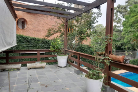 Casa à venda com 6 quartos, sendo 3 suítes, em Rolinópolis, São Paulo, SP