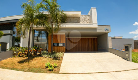 Casa à venda com 3 suítes no condomínio Jardim Residencial Dona Maria Candida, Indaiatuba - SP