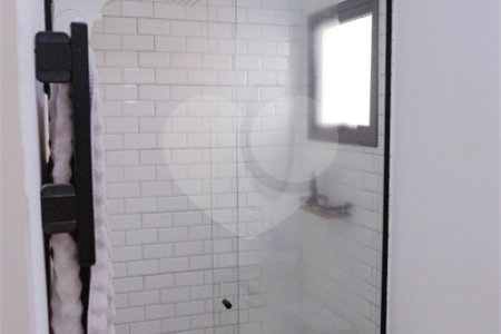 Casa à venda com 3 quartos, sendo 2 suítes, no condomínio Morada do Sol, Mairiporã - SP