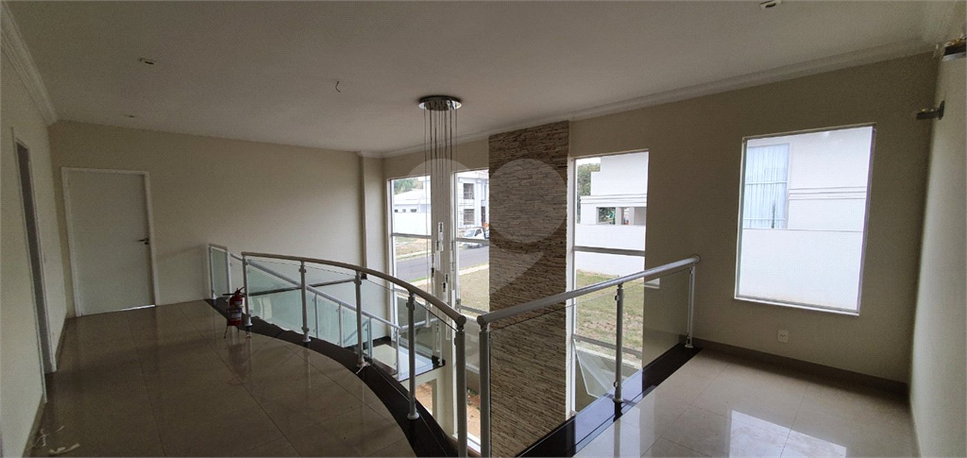 Casa à venda ou para alugar com 3 suítes no condomínio Jardim Vila Paradiso, Indaiatuba - SP