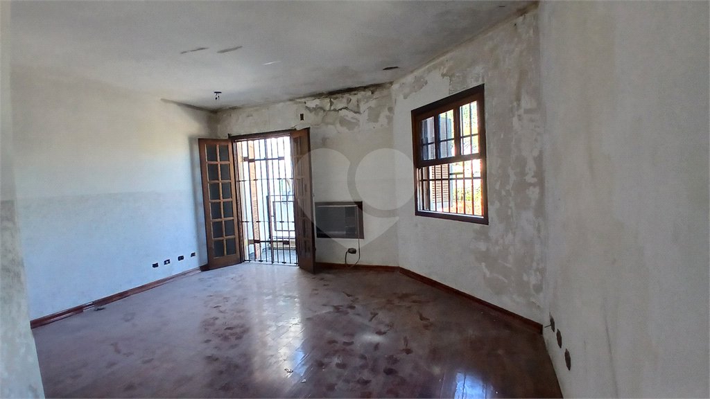 Sobrado à venda com 4 quartos, sendo 1 suíte, em Santana, São Paulo, SP