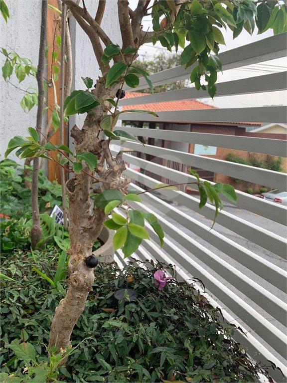 Sobrado à venda com 2 suítes em Horto, São Paulo, SP