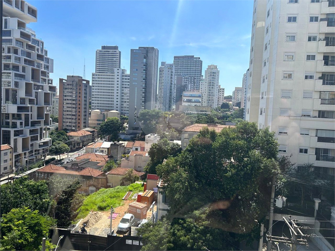 Apartamento para alugar com 3 quartos, sendo 1 suíte,  em Pinheiros, São Paulo, SP