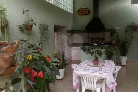 Casa à venda com 3 suítes em Jardim Franca, São Paulo, SP