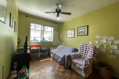 Apartamento à venda com 3 quartos, sendo 1 suíte,  em Brooklin Paulista, São Paulo, SP