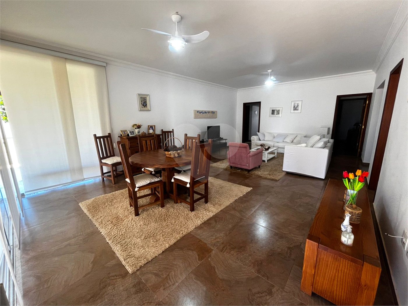 Casa à venda com 4 quartos, sendo 2 suítes,  em Vila São Gonçalo, Itapetininga, SP