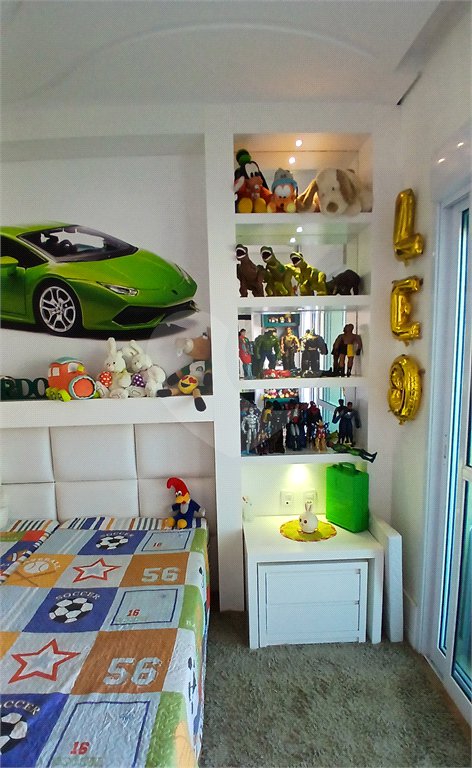 Casa à venda com 3 suítes no condomínio Figueira Garden, Atibaia - SP