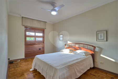 Sobrado à venda com 3 quartos em Granja Julieta, São Paulo, SP