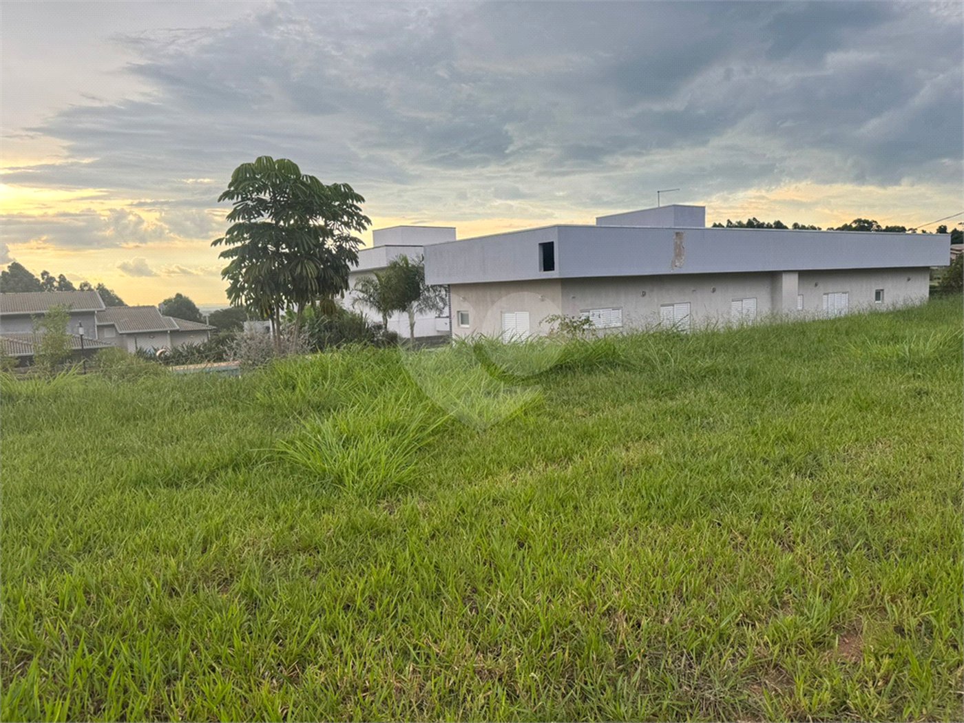 Terreno à venda no condomínio Colinas de Inhandjara, Itupeva - SP
