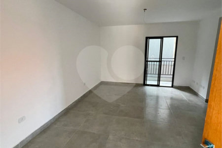Casa à venda com 2 quartos, sendo 1 suíte, no condomínio Residencial Calegari, São Paulo - SP