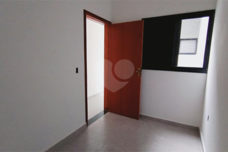 Casa de Vila à venda com 2 quartos em Jardim Jatobá, Sorocaba, SP