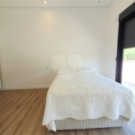 Casa à venda com 6 quartos, sendo 5 suítes, no condomínio Jardim Primavera, Louveira - SP