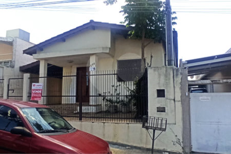 Casa à venda com 2 quartos, sendo 1 suíte,  no Centro, Vinhedo, SP