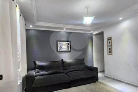 Casa à venda com 2 quartos em Jardim Luciana, Itaquaquecetuba, SP