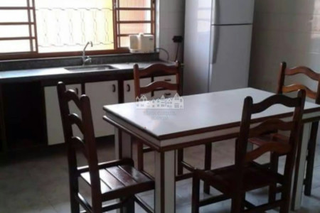 Casa à venda com 3 quartos, sendo 1 suíte, em Jardim Montreal, São Bernardo do Campo, SP