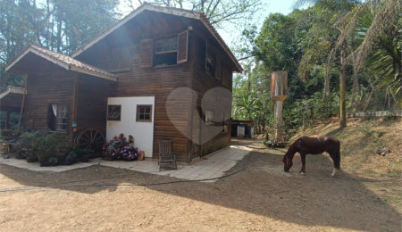 Chácara à venda com 4 quartos em Jardim Guaçu, São Roque, SP