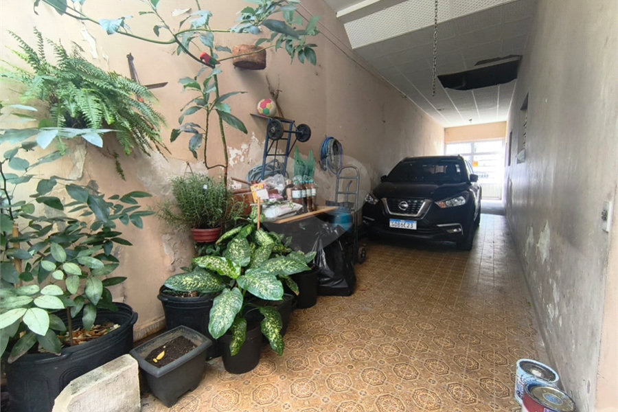 Sobrado à venda com 8 quartos, sendo 2 suítes, em Parada Inglesa, São Paulo, SP