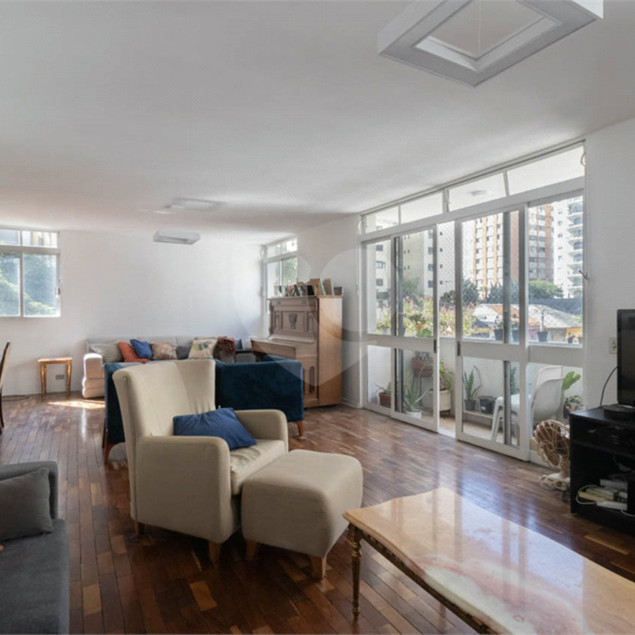 Apartamento à venda com 4 quartos, sendo 1 suíte, em Jardim Paulista, São Paulo, SP