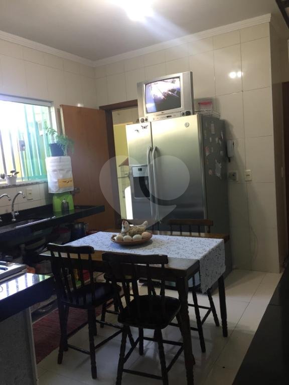 Casa à venda com 3 quartos, sendo 1 suíte,  em Tremembé, São Paulo, SP