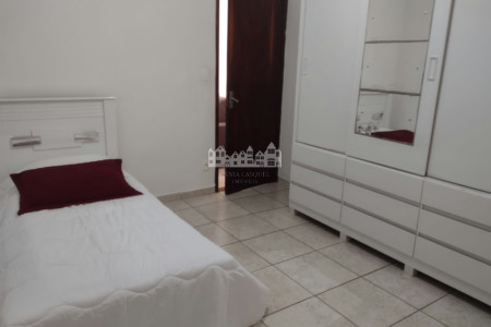 Casa à venda com 5 quartos no Centro de Atibaia/SP | Duas casas no mesmo terreno