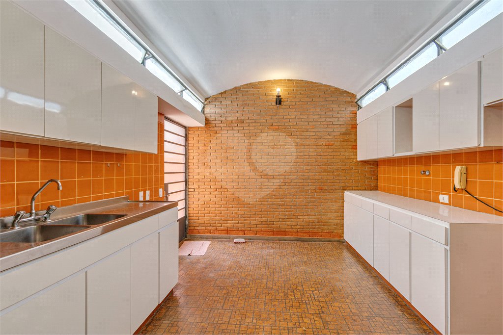 Casa à venda com 3 quartos, sendo 1 suíte,  em Granja Julieta, São Paulo, SP