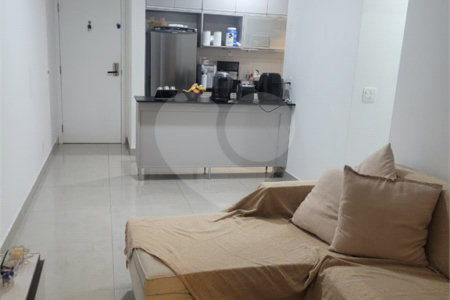 Apartamento à venda com 2 quartos, sendo 1 suíte,  em Jardim Marajoara, São Paulo, SP