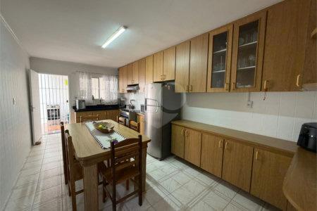 Casa à venda com 3 quartos em Parque Santo Antônio, Guarulhos, SP