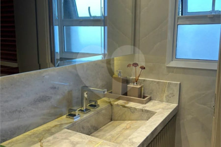 Apartamento à venda com 3 quartos, sendo 1 suíte, em Vila Anastácio, São Paulo, SP