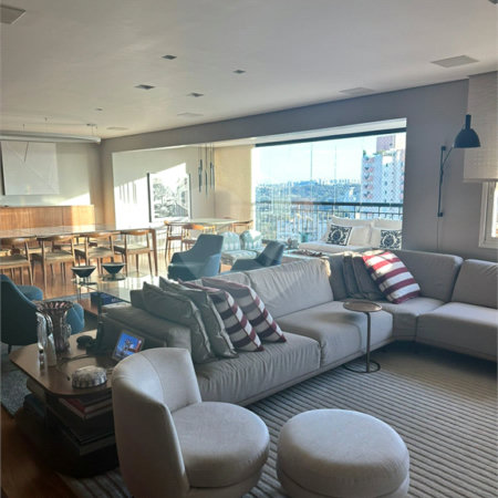Apartamento à venda com 4 quartos, sendo 3 suítes, em Alto de Pinheiros, São Paulo, SP