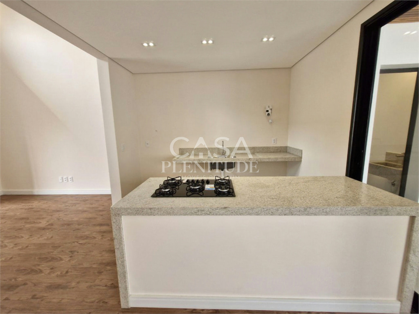 Casa em condomínio à venda com 3 quartos, sendo 1 suíte, em Cajuru do Sul, Sorocaba, SP