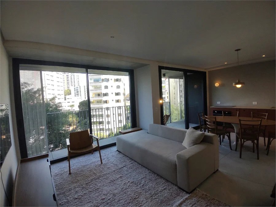 Apartamento à venda ou para alugar com 1 suíte em Jardim das Bandeiras, São Paulo, SP