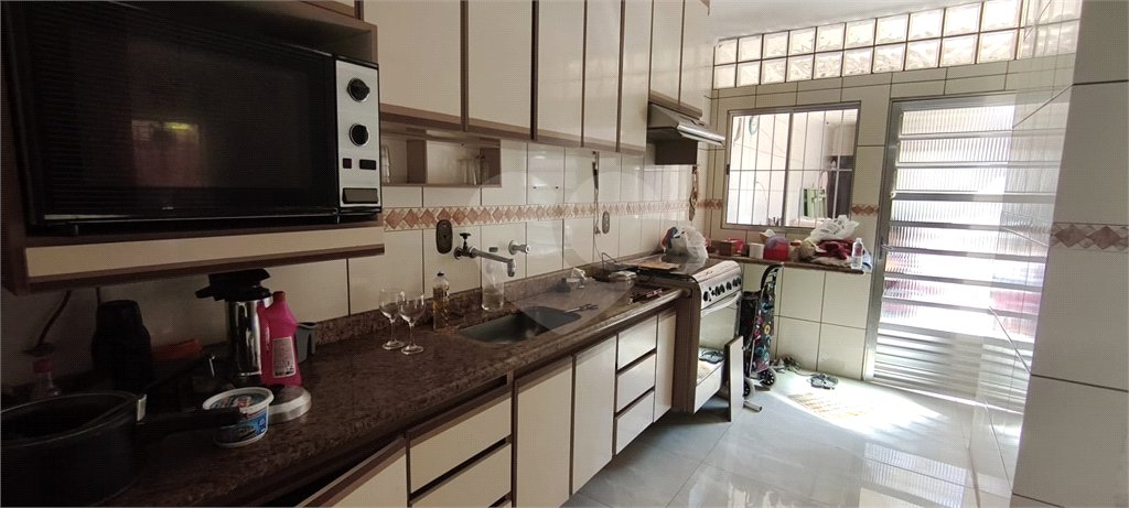 Casa para alugar com 6 quartos, sendo 2 suítes,  em Vila São João, Guarulhos, SP